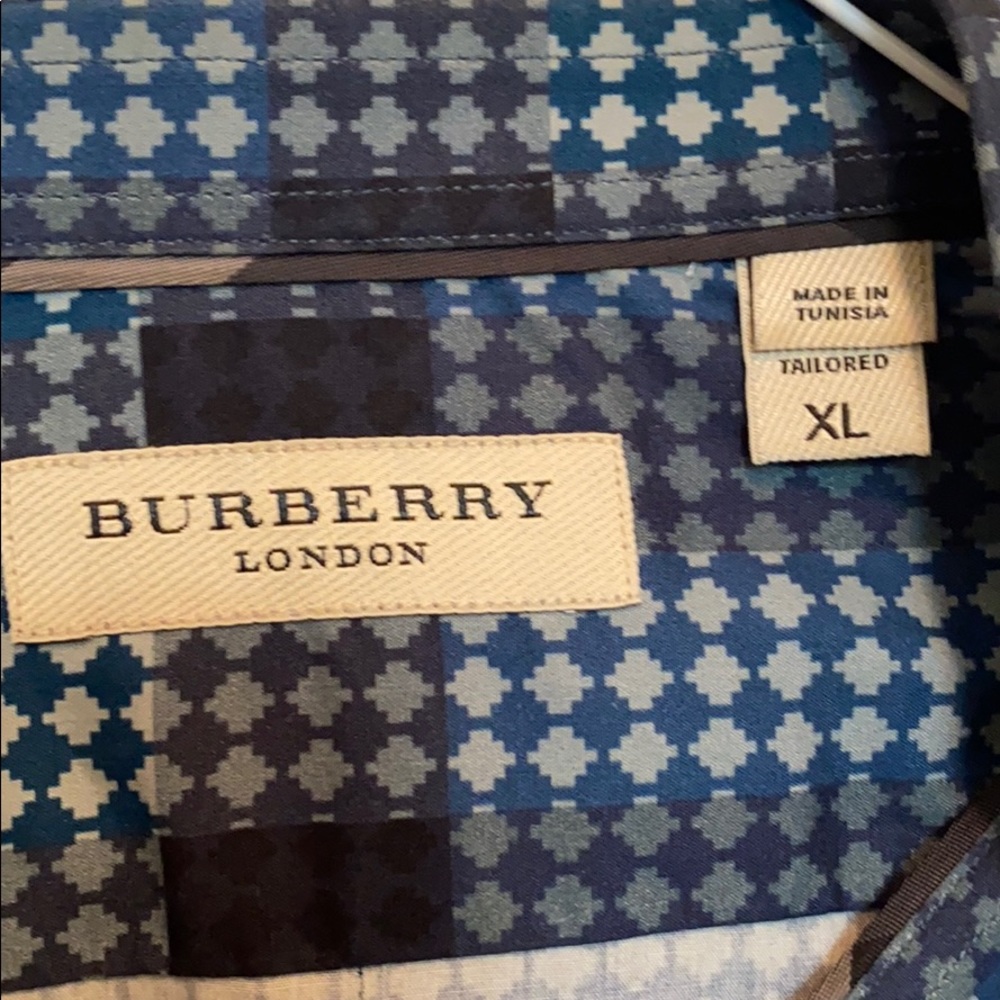 Burberry men’s button down shirt - Picture 5 of 5